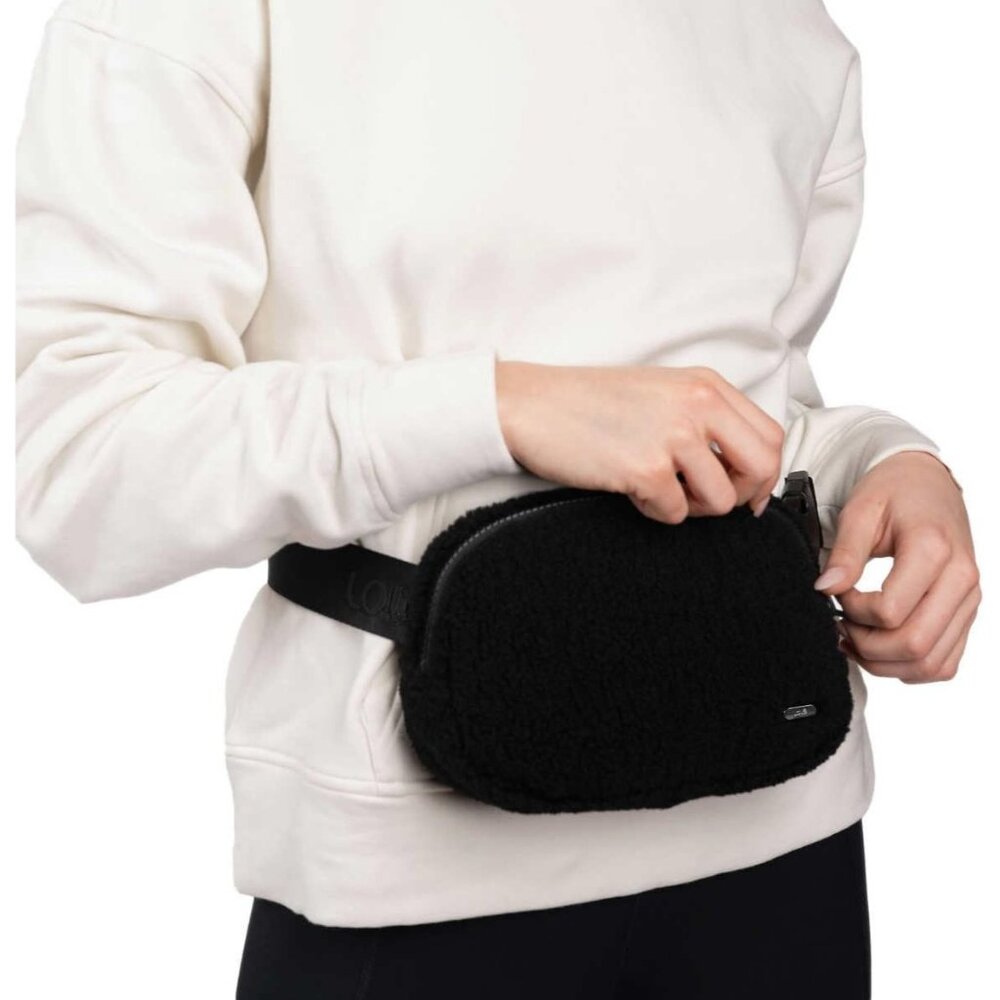 LOLE Fuzzy Sherpa Belt Bag Black Adjustable Crossbody Fanny Pack Convertible